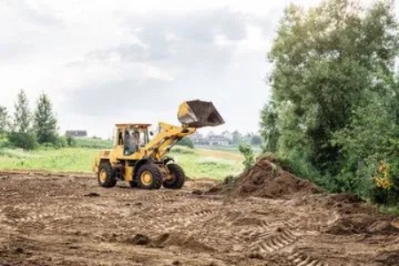 Land Clearing & Excavating